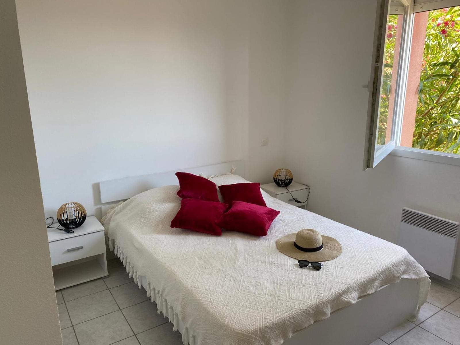 Appartement 4 Pers - Terrasse - Vue Mer - Proche Plage Saint-Pierre-la-Mer  Екстериор снимка